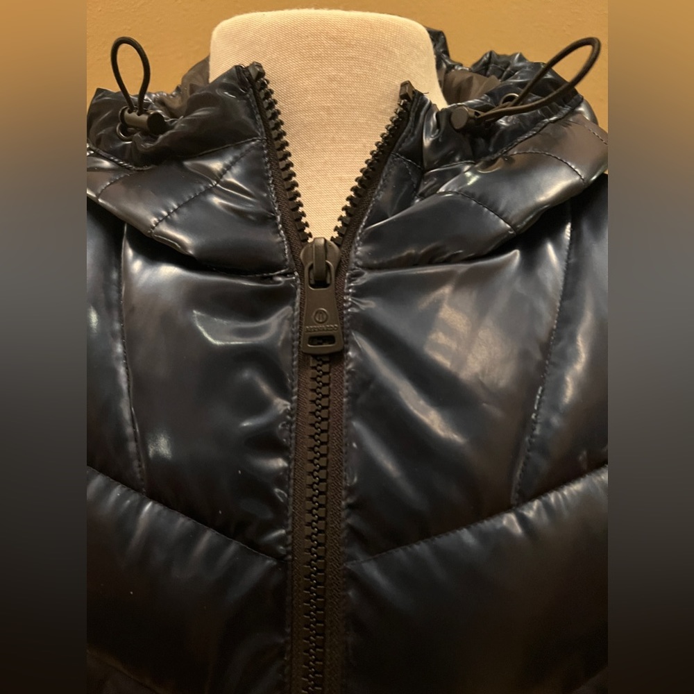 Bernardo Performance Cute Jacket To Keep You Nice… - image 6